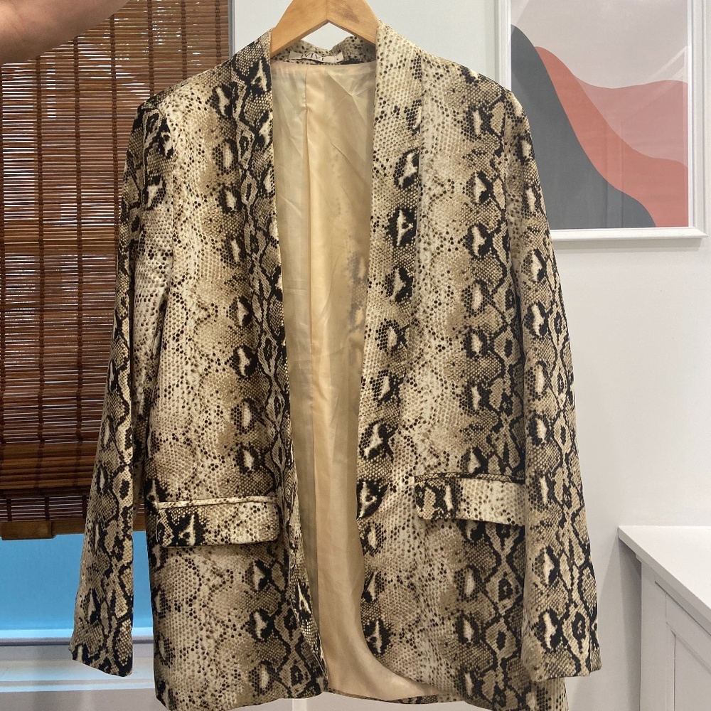 NastyGal Snake Print Blazer 😍
